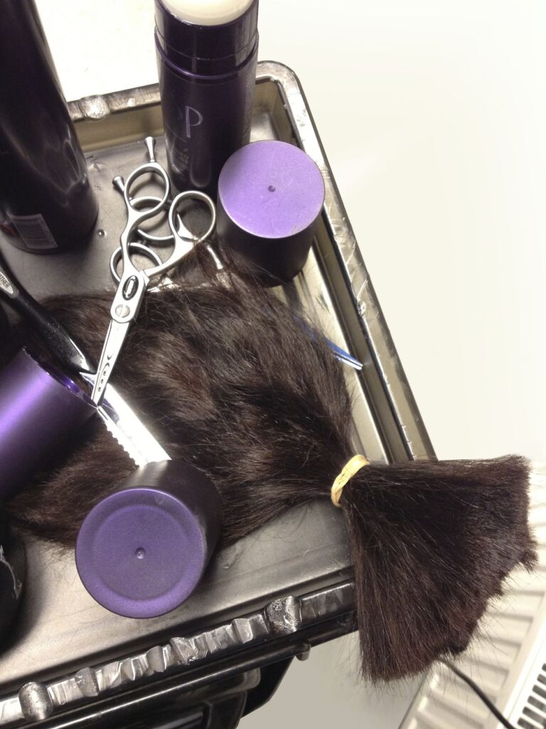 Free close up hair cutting